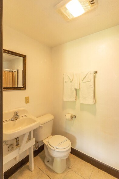 More Photos Of 5318 Youngstown Warren Rd, Niles Hotel For Sale