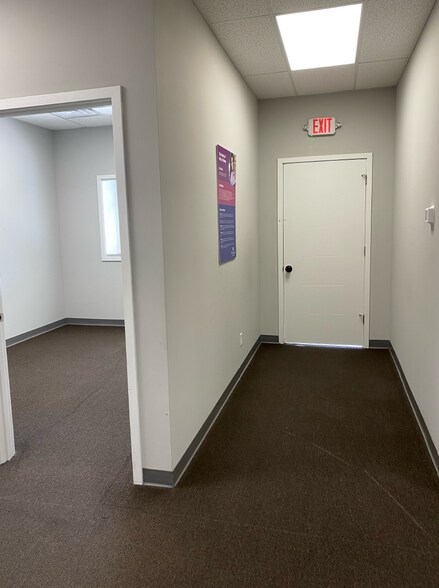 More Photos Of 2120 E Market St, Logansport Storefront Retail Office For Lease