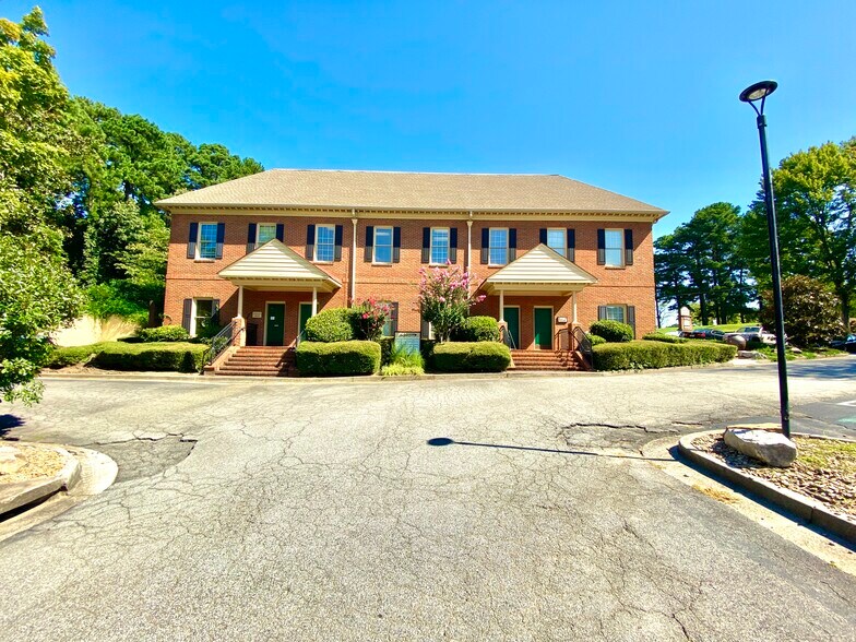 More Photos Of 1776 Old Spring House Ln, Dunwoody Medical For Lease