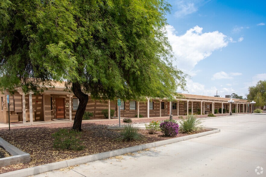 More Photos Of 899 N Wilmot Rd, Tucson Unknown For Sale