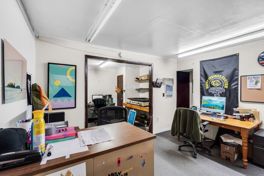 More Photos Of 651 NW 106th St, Miami Warehouse For Sale