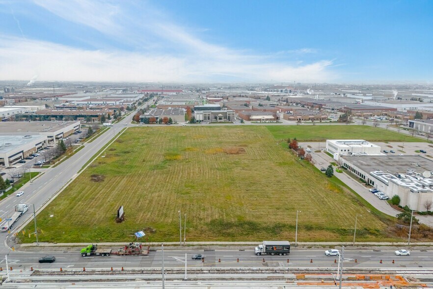 More Photos Of 70 Superior Blvd, Mississauga Land For Sale