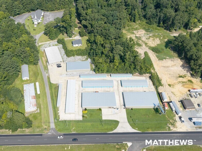 More Photos Of 2385 Pelham Rd S, Jacksonville Self Storage For Sale
