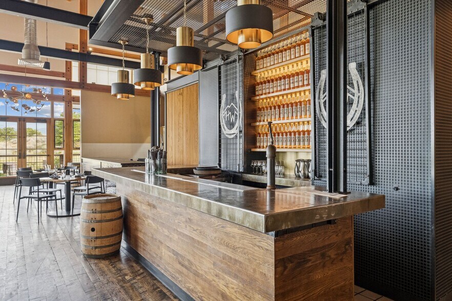 More Photos Of 27649 Old Lincoln Highway, Wanship Freestanding For Sale