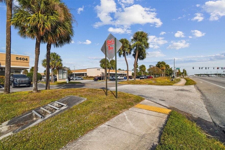More Photos Of 5404 Hoover Blvd, Tampa Medical For Sale