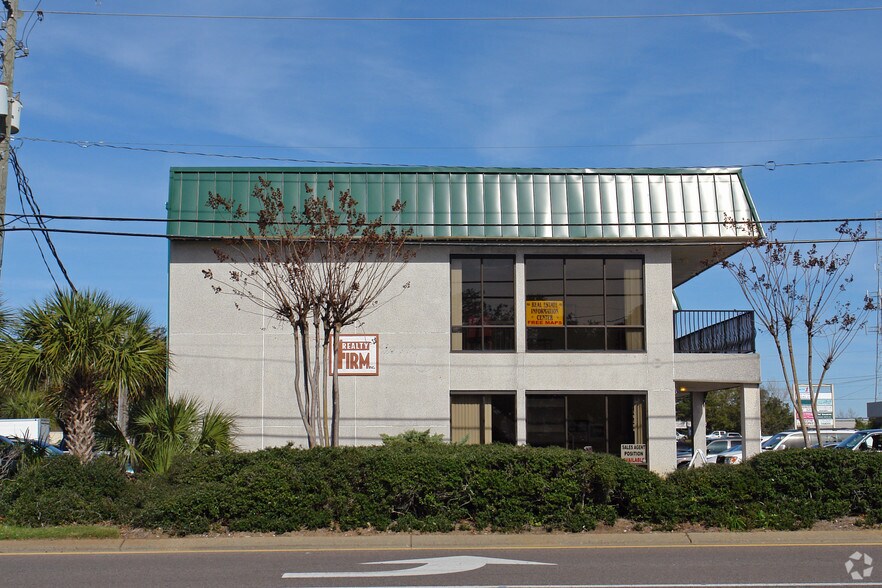 More Photos Of 127 Harbor Blvd, Destin General Retail For Sale