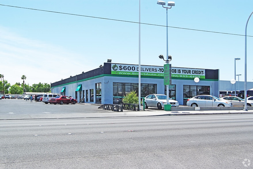 More Photos Of 3105 E Sahara Ave, Las Vegas Auto Repair For Lease