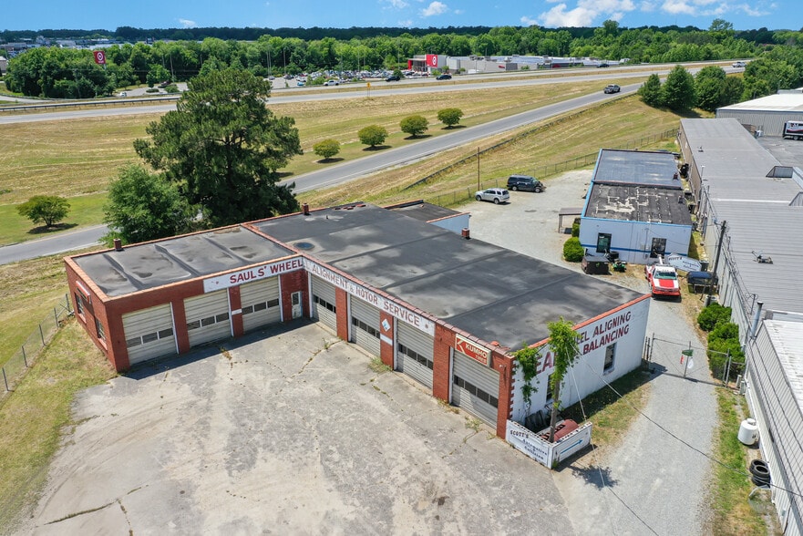 More Photos Of 1001 N Berkeley Blvd, Goldsboro Auto Repair For Sale