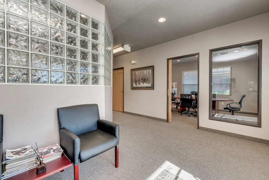 More Photos Of 917-921 S Allante Pl, Boise Office For Lease