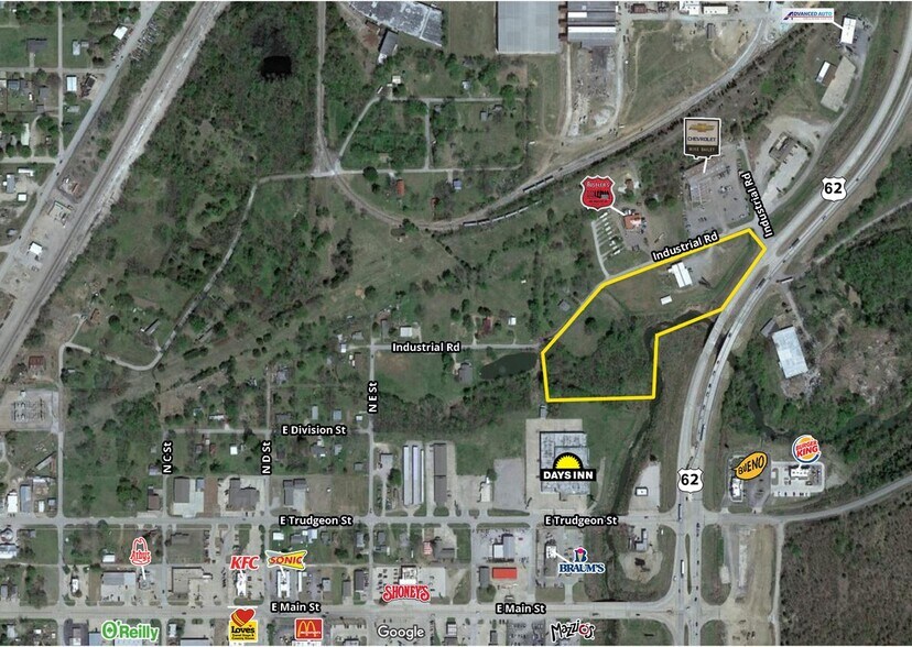 More Photos Of 811 E Industry Rd, Henryetta Warehouse For Sale