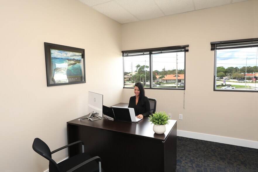 More Photos Of 10570 S US Highway 1, Port Saint Lucie Coworking Space