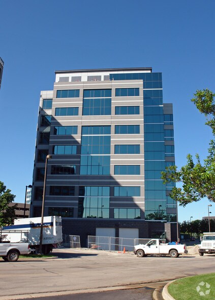 More Photos Of 3005 Highland Pky, Downers Grove Office For Lease