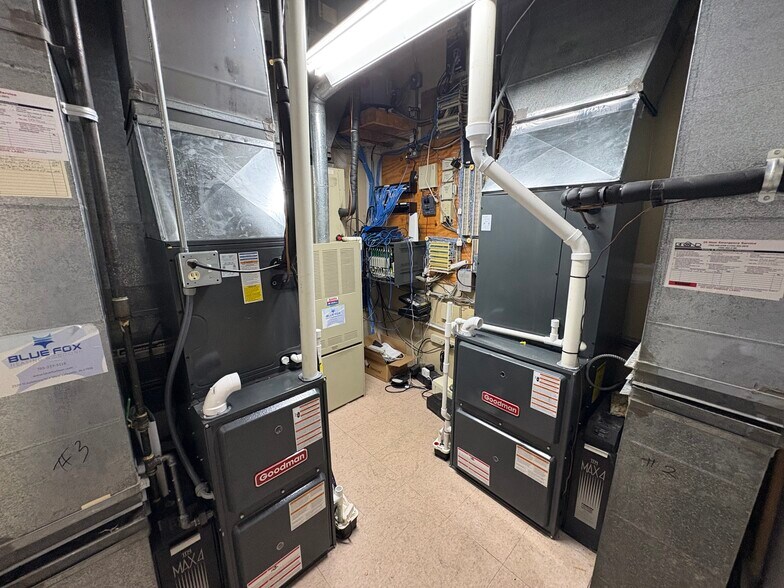 More Photos Of 1425 Sagamore Parkway N, Lafayette Office For Lease