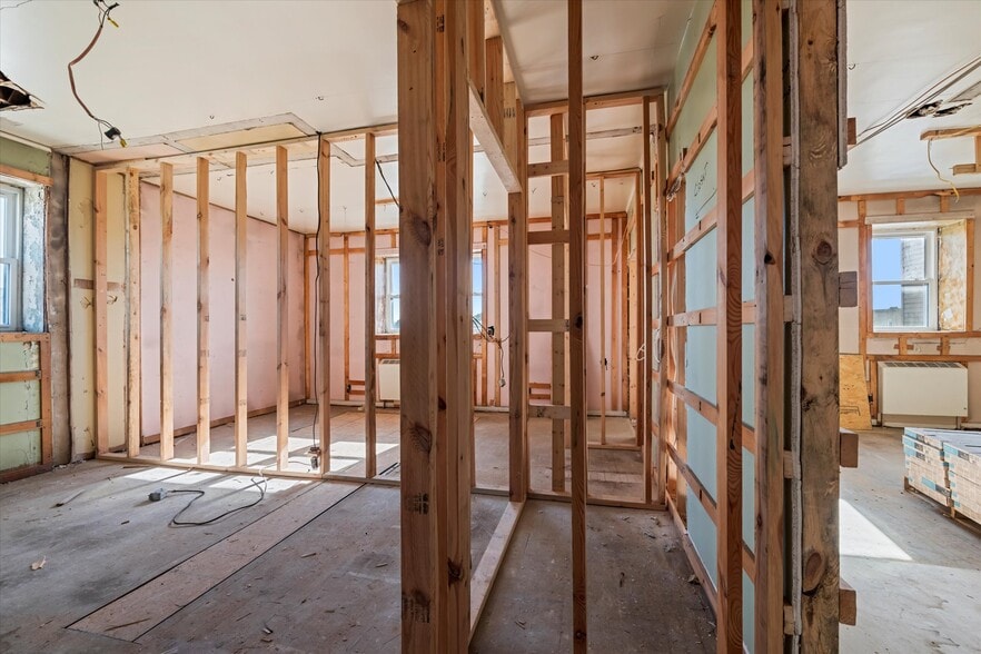 More Photos Of 127-131 W Market St, Cadiz Storefront Retail Residential For Sale