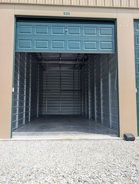 Primary Photo Of 10816 Fancher Rd, Westerville Warehouse For Lease