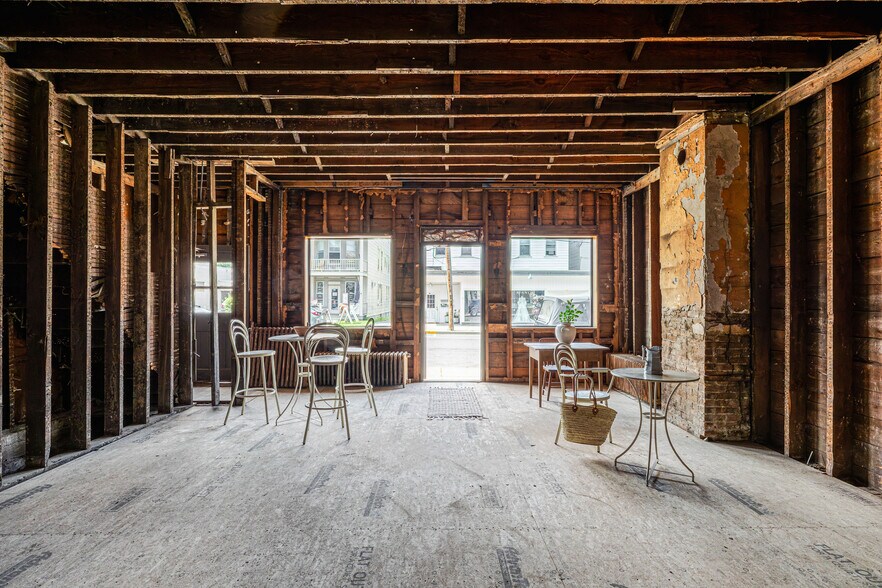 More Photos Of 744 Warren St, Hudson Storefront Retail Residential For Sale