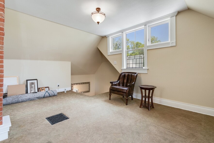 More Photos Of 1804 W Colorado Ave, Colorado Springs Office For Sale