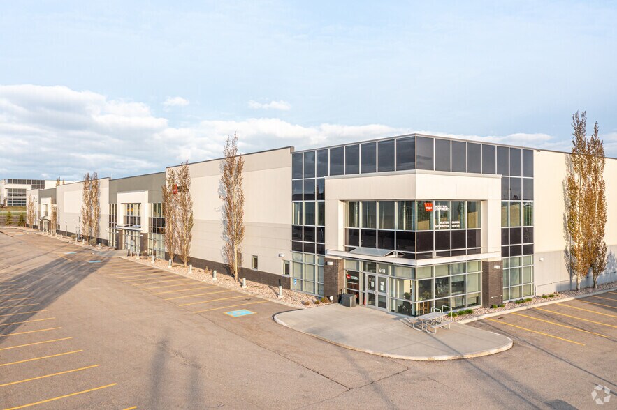 More Photos Of 6340-6356 Roper Rd NW, Edmonton Unknown For Lease