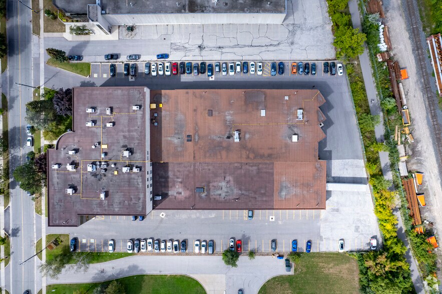 More Photos Of 85 Scarsdale Rd, Toronto Office For Lease