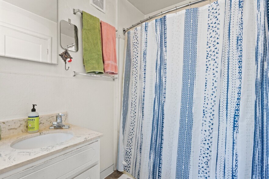 More Photos Of 757 Waugh Ln, Ukiah Apartments For Sale