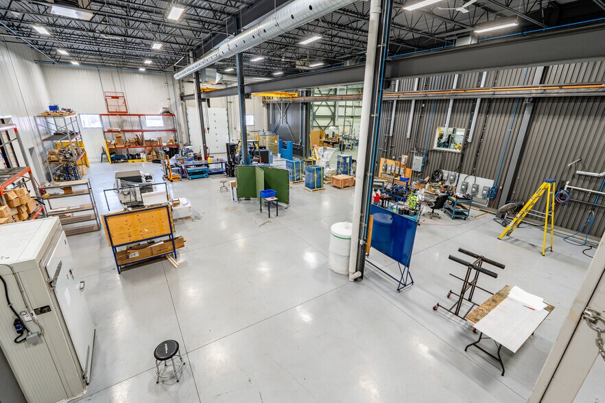 More Photos Of 276 Rue Léger, Sherbrooke Industrial For Sale
