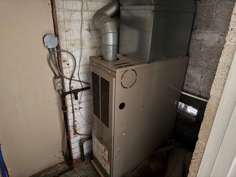 More Photos Of 3541 Laketon Rd, Pittsburgh Apartments For Sale