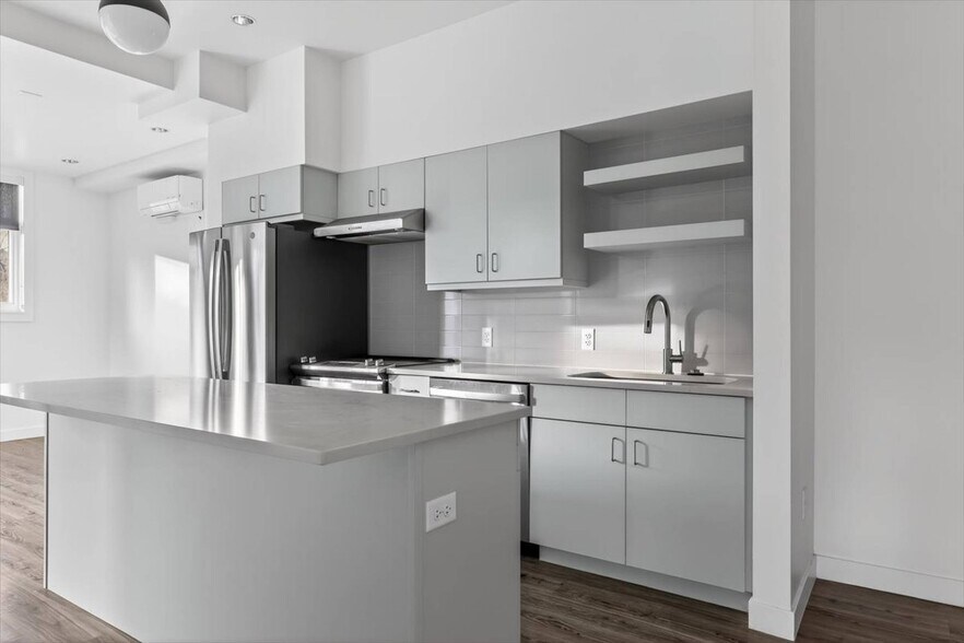 More Photos Of 185 N Lena St, Ridgway General Retail For Sale