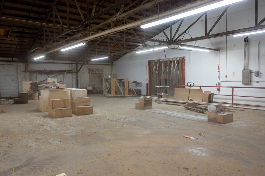 More Photos Of 440 Frankston St, Jacksonville Warehouse For Sale