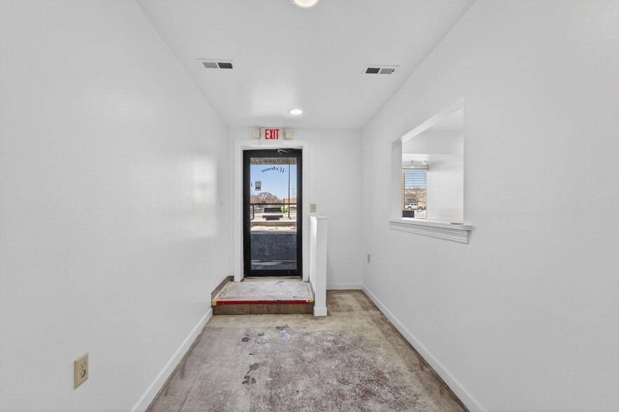 More Photos Of 2200 S Miller Pky, Milwaukee Distribution For Sale