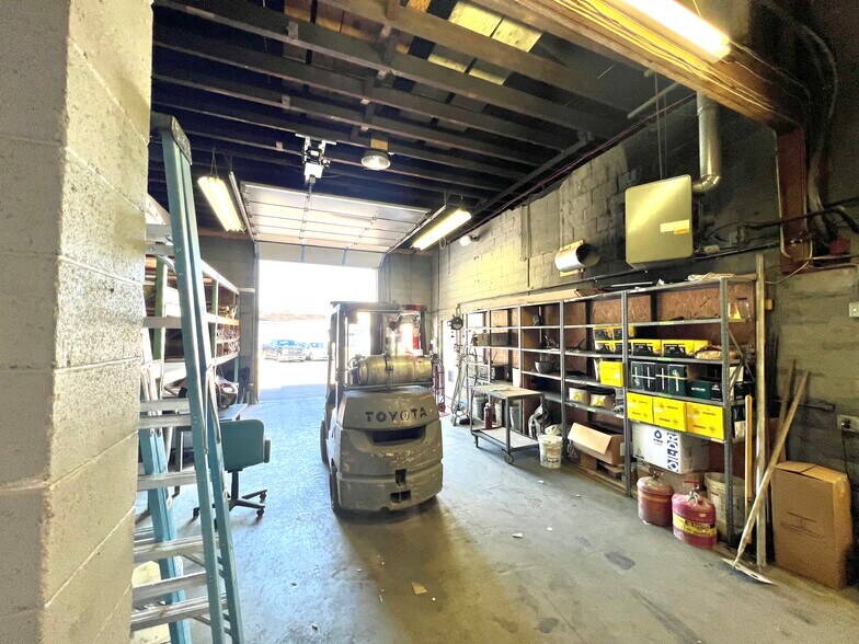 More Photos Of 80-88 Holmes Street, Belleville Warehouse For Sale