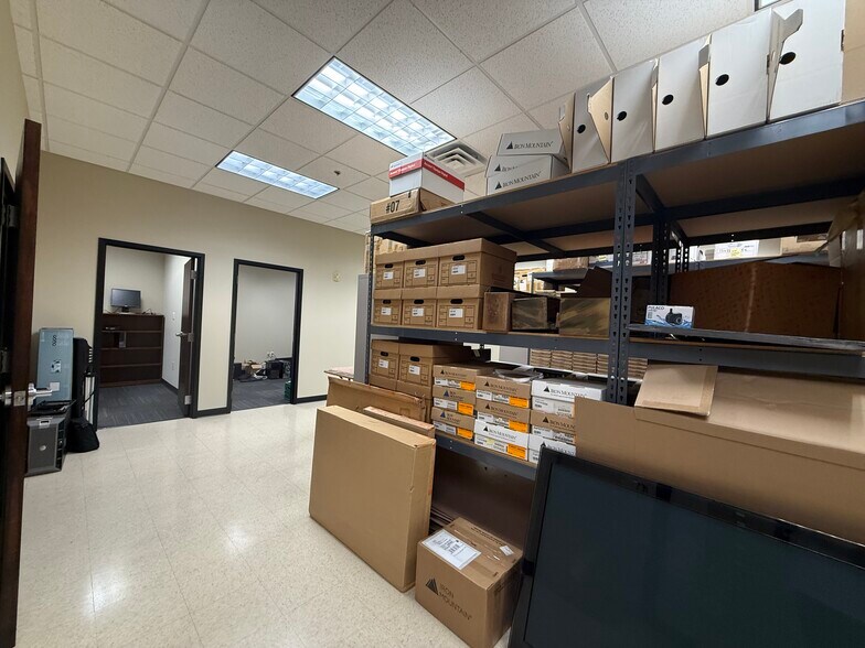 More Photos Of 11 Penns Trl, Newtown Light Distribution For Lease