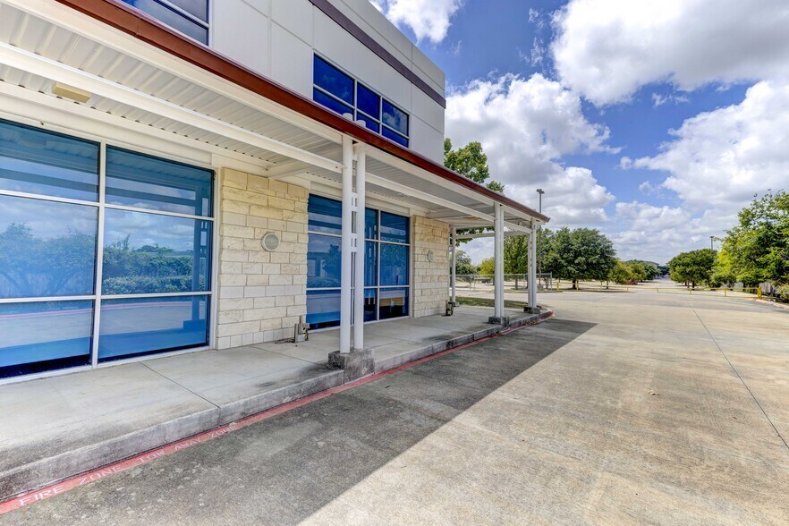 More Photos Of 9100 Hwy 290 E, Austin Research And Development For Sale