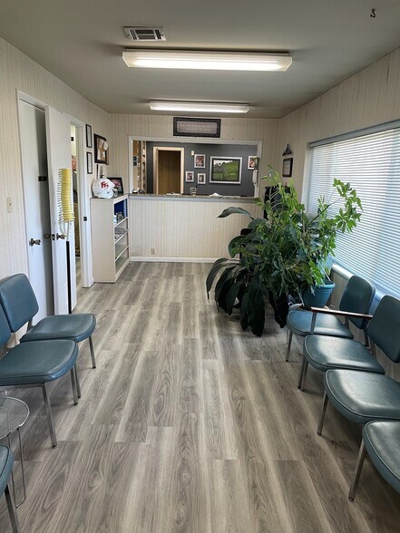 More Photos Of 2602 Chandler Rd, Muskogee Office For Sale