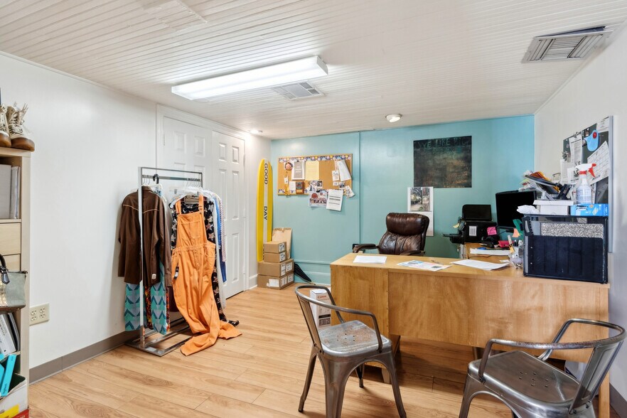 More Photos Of 4119 Magazine St, New Orleans Freestanding For Sale