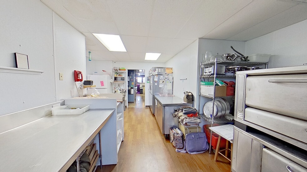 More Photos Of 2803 W Blanchard Rd, Winn Restaurant For Sale