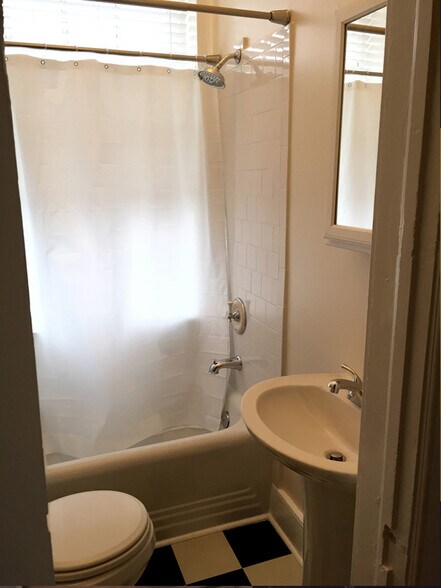 More Photos Of 139-141 S Loudoun St, Winchester Apartments For Sale