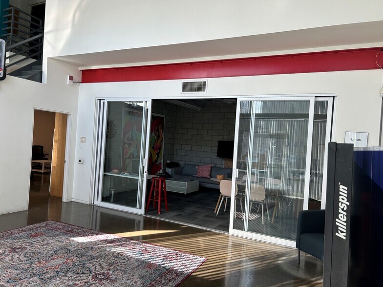 More Photos Of 4052-4058 Del Rey Ave, Marina Del Rey Loft Creative Space For Lease