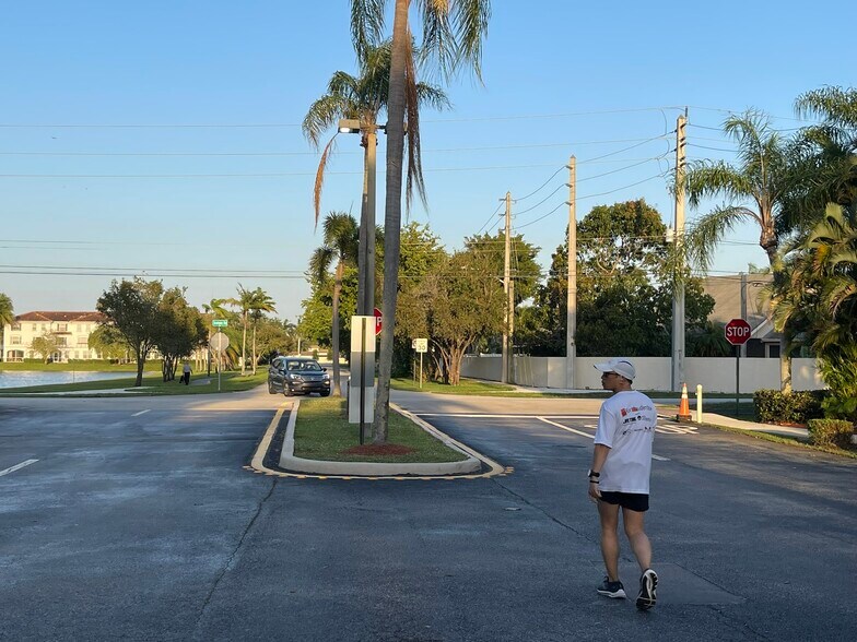 More Photos Of 757 Shotgun Rd, Sunrise Light Manufacturing For Lease