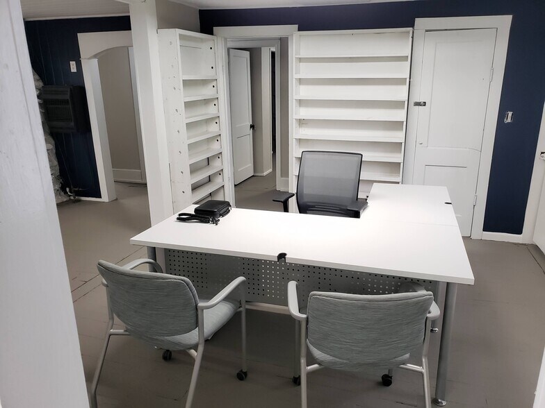 More Photos Of 216 E Memorial Dr, Dallas Storefront Retail Office For Sale