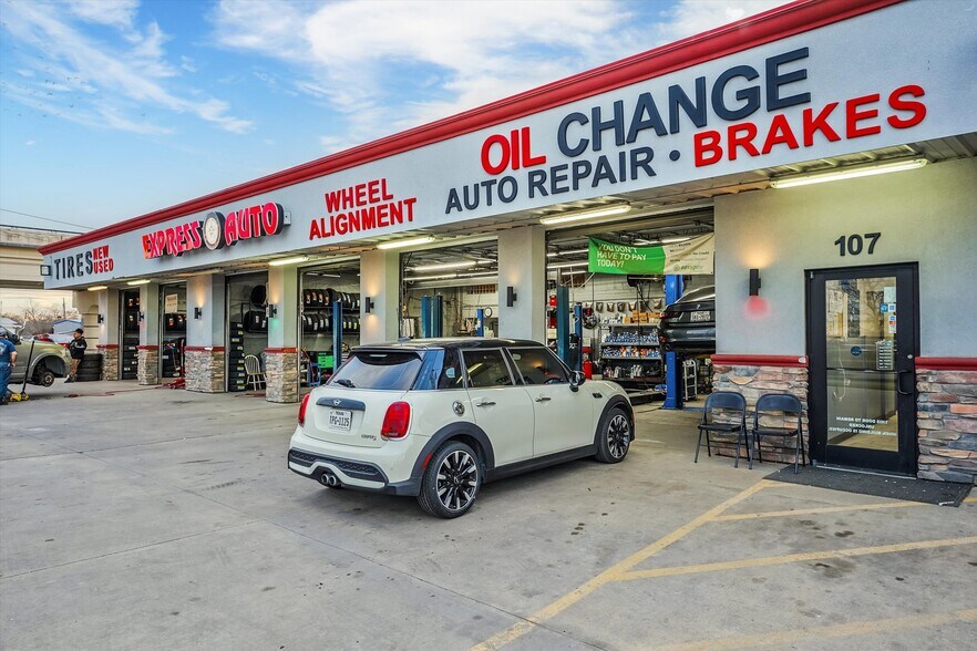 More Photos Of 109 N Story Rd, Irving Service For Sale