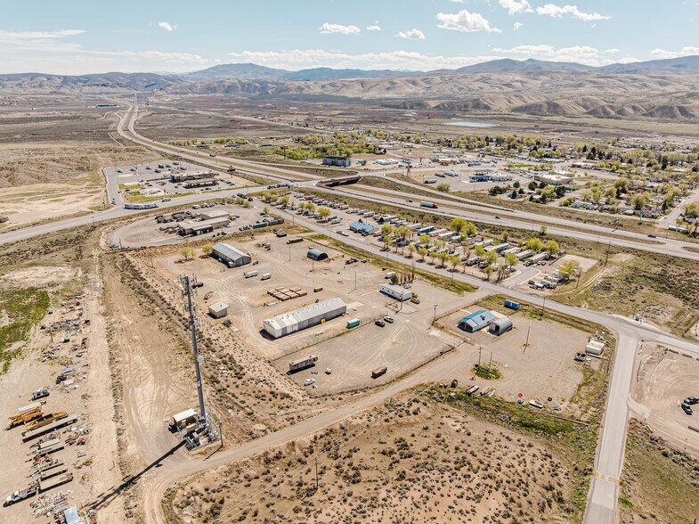More Photos Of 824 Poplar St, Carlin Industrial For Sale