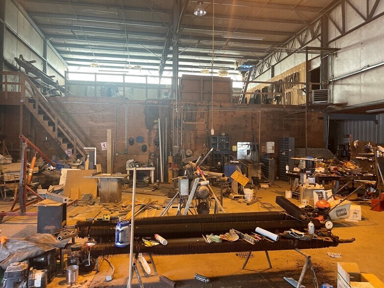 More Photos Of 1000 Washington St E, Vale Warehouse For Sale