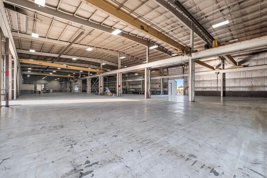 More Photos Of 4072 Flint Asphalt Dr, Burton Distribution For Sale