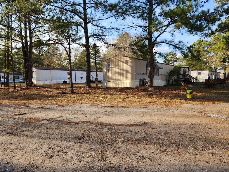 35 Meadowbrook Trailer Park, Clayton, AL 36016 Trailer Camper Park