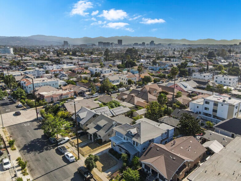 More Photos Of 1714 3rd Ave, Los Angeles Apartments For Sale