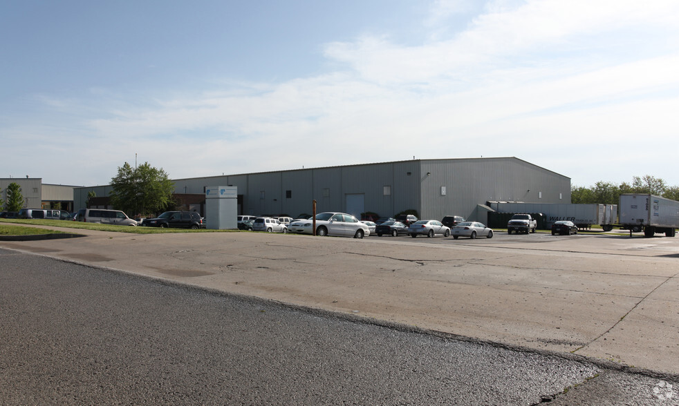 Primary Photo Of 1309 S 58th St, Saint Joseph Warehouse For Sale