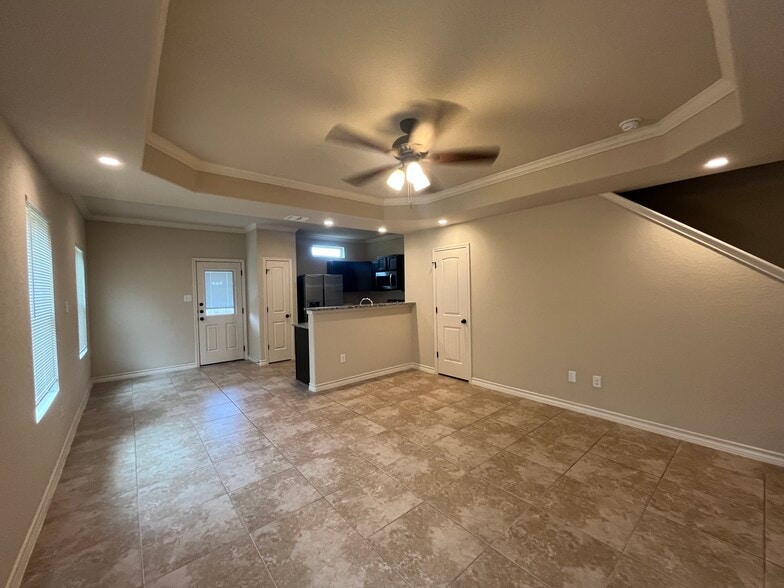 More Photos Of 6306 Luglio Ln, San Antonio Apartments For Sale