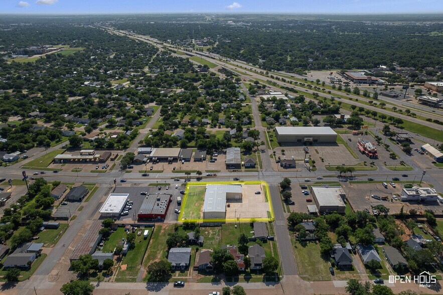 More Photos Of 2412 Kemp Blvd, Wichita Falls Light Manufacturing For Sale