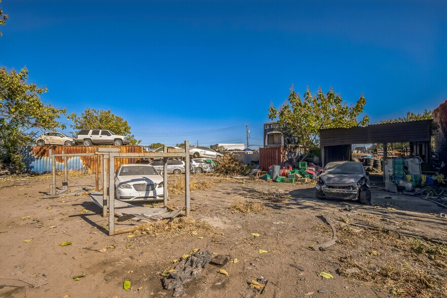 More Photos Of 6123 W Passyunk Ave, Philadelphia Warehouse For Sale