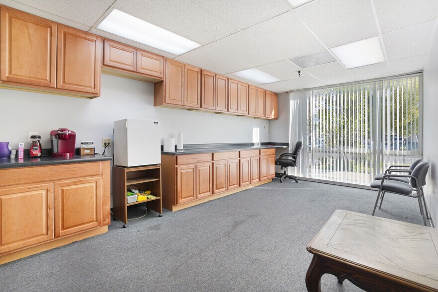 More Photos Of 42232 Rio Nedo, Temecula Refrigeration Cold Storage For Lease